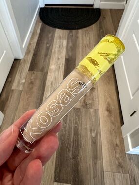 Kosas revealer concealer 3.2 O